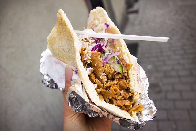 Soczysty kebab – święto smaku i street foodowej legendy